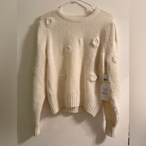 NWT CeCe Coconut Cream Sweater with Flowers